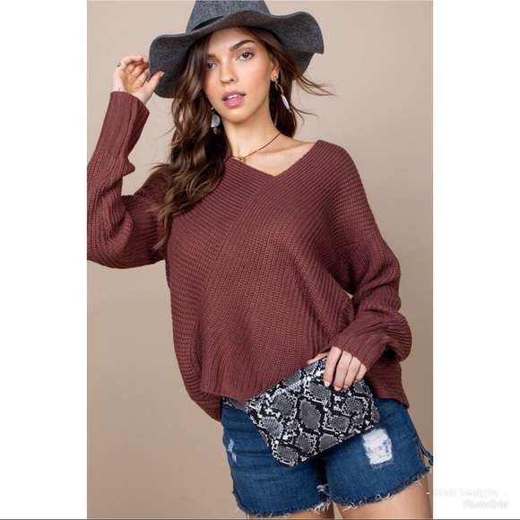 🛍LAST 3! V Neck Sweater with Diagonal Detail! - Picture 4 of 6